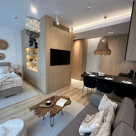 Shelter Luxury Apartament روغوفو المظهر الخارجي الصورة