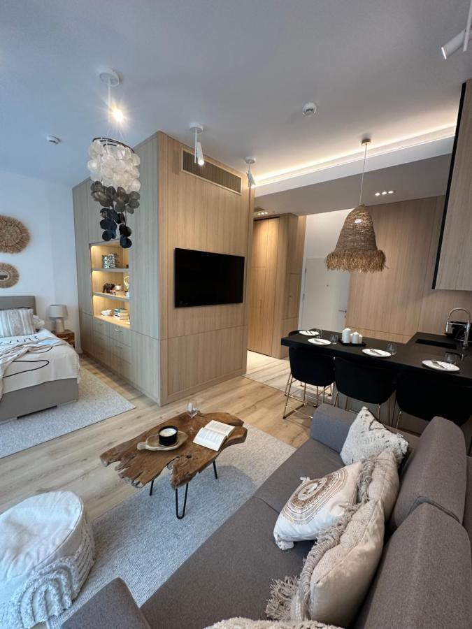 Shelter Luxury Apartament روغوفو المظهر الخارجي الصورة